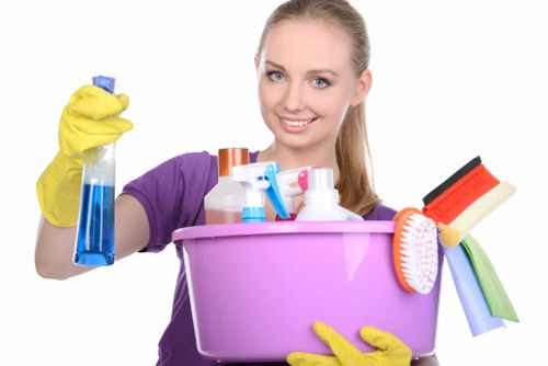 Detailed kitchen and bathroom cleaning during a move-in service