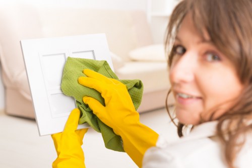 Cleaner in South Kensington maintaining a neat and comfortable home